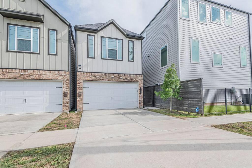 Charming 3-Bedroom Luxury Home Near Downtown, Nrg, Galleria & Medical Center Houston Exterior photo
